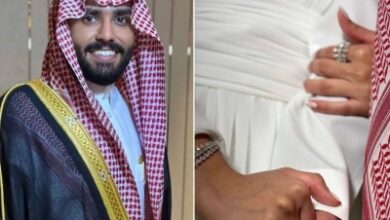 شاهد: هدايا "عبدالله الودعاني " لأم العروس ووالدها .. ساعة رولكس وسيارة والمهر ببطاقات وسبايك ذهب