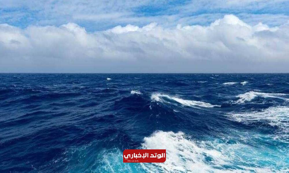 نجا بـ«أعجوبة».. كيف أنقذت الشمس والساعة صياداً في المحيط؟!