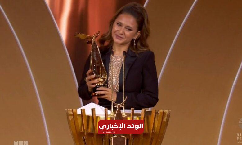 نيللي كريم تفوز بجائزة الممثلة المفضلة لفئة السينما في حفل جوائز Joy Awards 2024