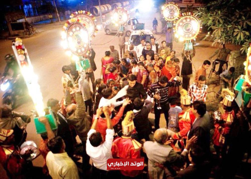 اكتشفت أنه مختل.. وذهبها مزيف.. فقادت العريس للشرطة !