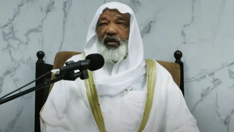 الشيخ عمر بن حسن فلاته داخل المسجد النبوي